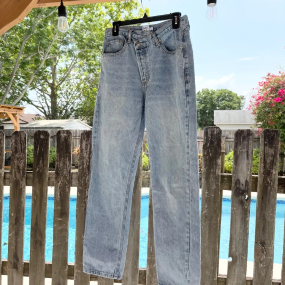 PRINCESS POLLY Holly‎ Asymmetric Straight-Leg Denim Jeans Womens 6 Mid-Wash